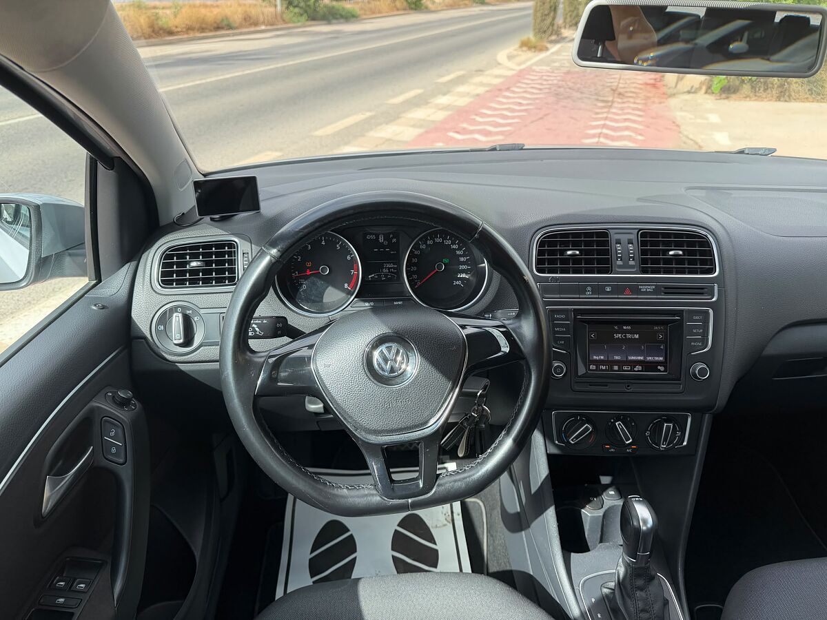 VOLKSWAGEN POLO ADVANCE 1.2 TSI AUTO SPANISH LHD IN SPAIN 72000 MILES SUPER 2015
